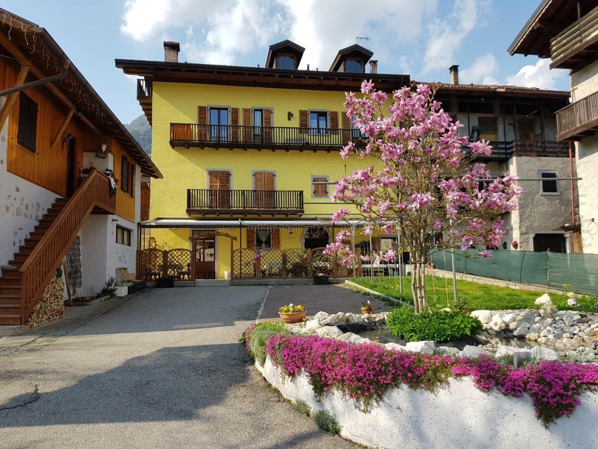 Albergo Casavecchia Tiarno di Sopra 外观 照片